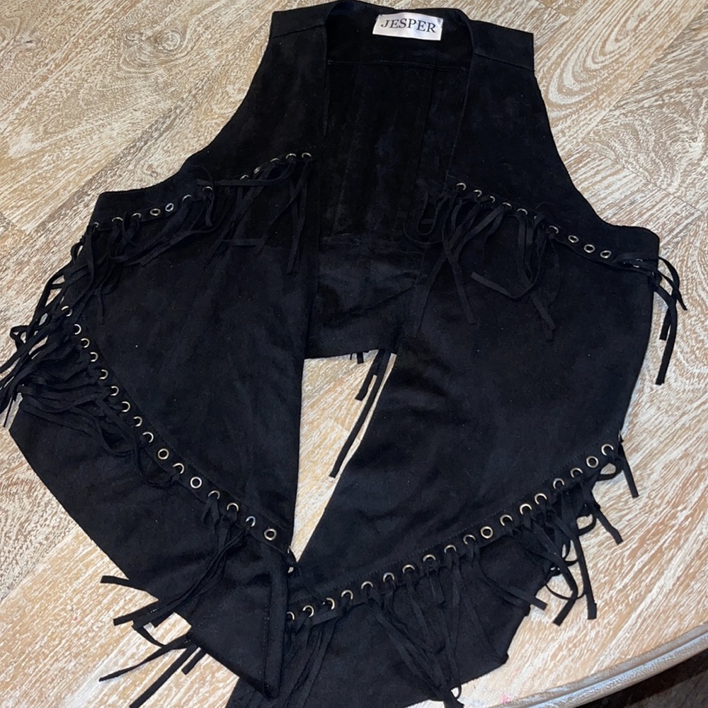 Jesper black fringe grommet vest - Picture 2 of 4